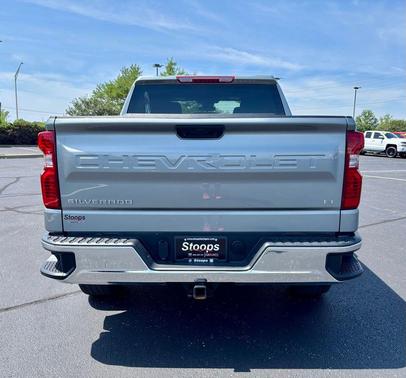 Sterling Gray Metallic 2024 Chevrolet Silverado 1500 LT