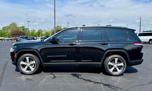 Diamond Black Crystal Pearlcoat 2021 Jeep Grand Cherokee L Limited