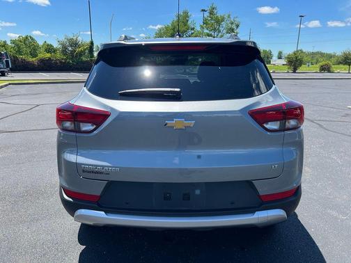 Sterling Gray Metallic 2025 Chevrolet Trailblazer LT
