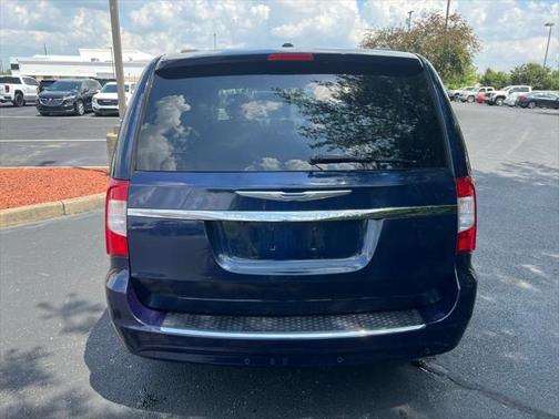 2015 Chrysler Town & Country Touring-L
