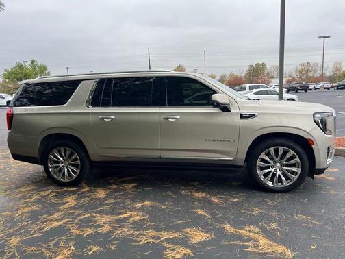 2022 GMC Yukon XL Denali