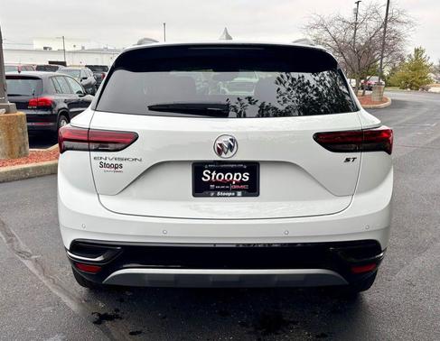 2022 Buick Envision FWD Essence