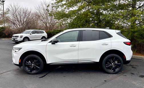 2022 Buick Envision FWD Essence