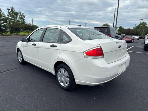White Suede 2010 Ford Focus S