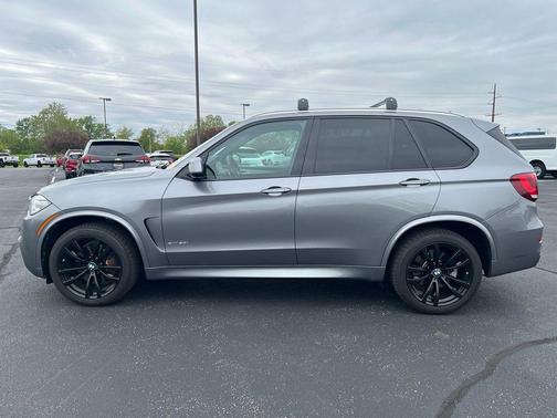 Space Gray Metallic 2017 BMW X5 xDrive50i