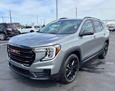 Sterling Metallic 2023 GMC Terrain SLE