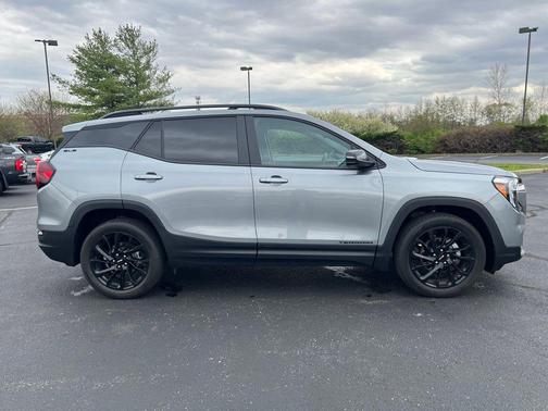 Sterling Metallic 2023 GMC Terrain SLE