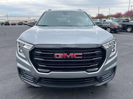 Sterling Metallic 2023 GMC Terrain SLE