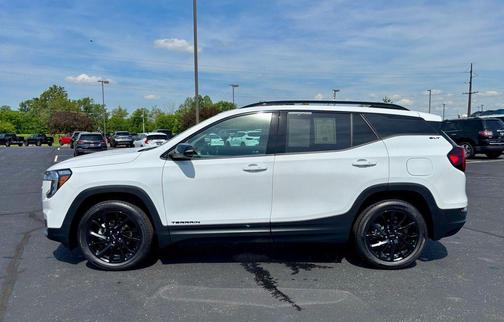 Summit White 2024 GMC Terrain SLT