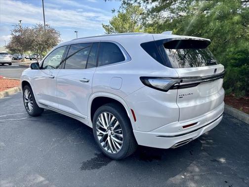 2025 Buick Enclave Avenir FWD
