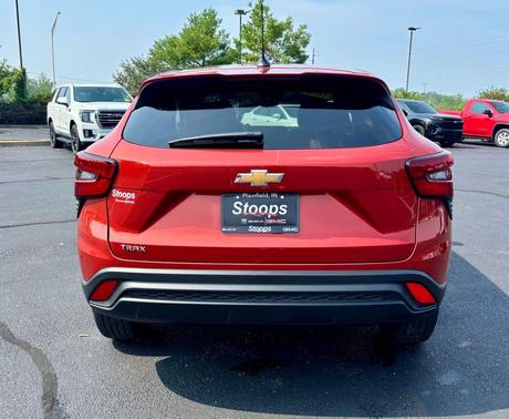 Cayenne Orange Metallic 2024 Chevrolet Trax LS
