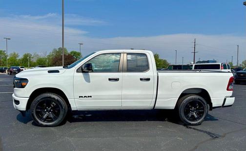Bright White Clearcoat 2023 RAM 1500 Big Horn/Lone Star
