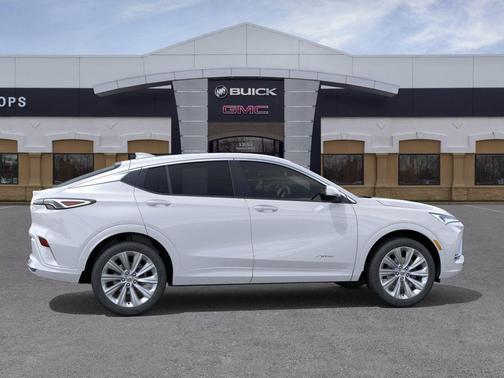 White Frost Tricoat 2026 Buick Envista Avenir FWD