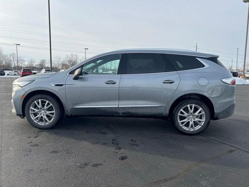 2023 Buick Enclave Essence FWD