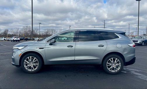 2023 Buick Enclave Essence FWD