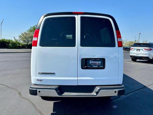 Summit White 2024 Chevrolet Express 3500 RWD 3500 Extended Wheelbase LT