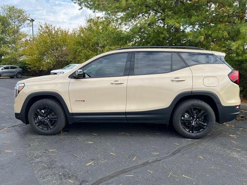 2023 GMC Terrain AWD AT4