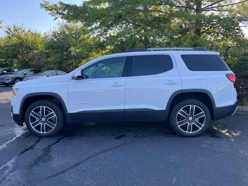 2023 GMC Acadia FWD SLT