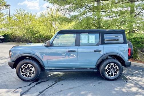 2022 Ford Bronco Base