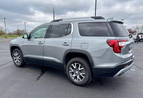 Sterling Metallic 2023 GMC Acadia FWD SLT