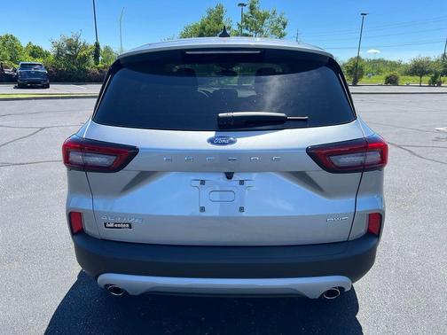 Iconic Silver Metallic 2023 Ford Escape Active