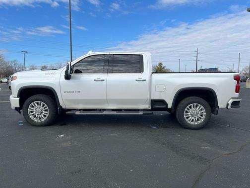 2022 Chevrolet Silverado 2500 High Country