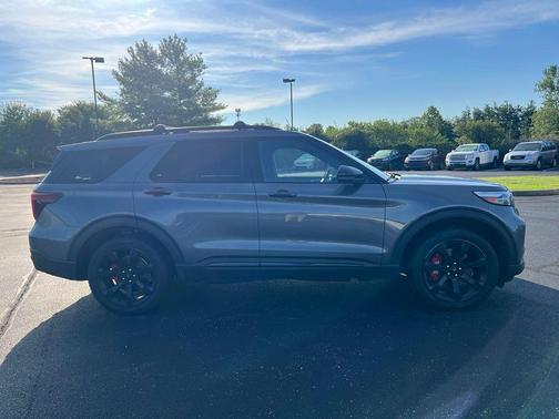 Carbonized Gray Metallic 2023 Ford Explorer ST