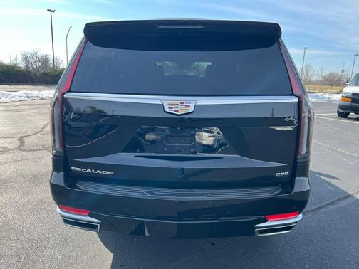 2024 Cadillac Escalade ESV Luxury