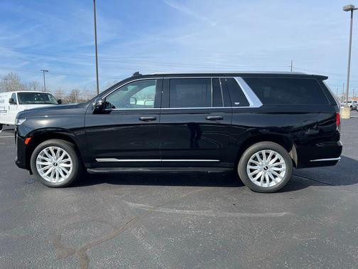 2024 Cadillac Escalade ESV Luxury