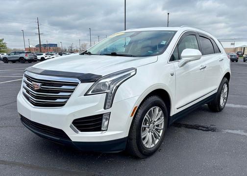 Crystal White Tricoat 2017 Cadillac XT5 Luxury