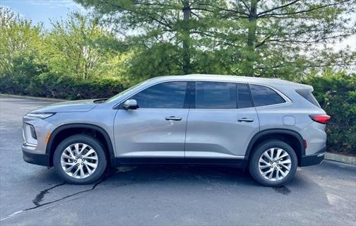 2025 Buick Enclave Preferred FWD