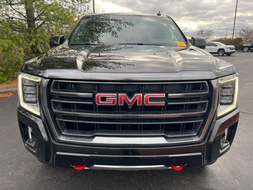 2022 GMC Yukon 4WD AT4
