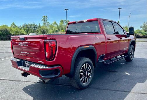 Cayenne Red Tintcoat 2022 GMC Sierra 2500 AT4