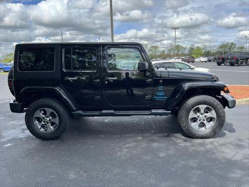 2016 Jeep Wrangler Unlimited Sahara