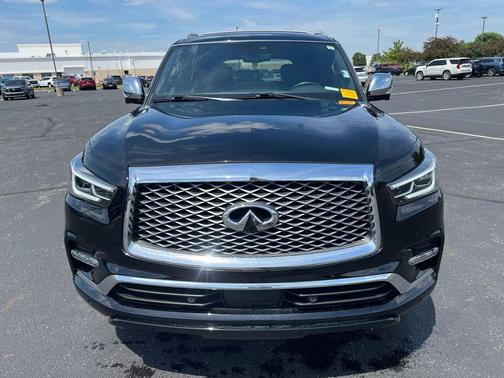 Black Obsidian 2022 INFINITI QX80 SENSORY AWD