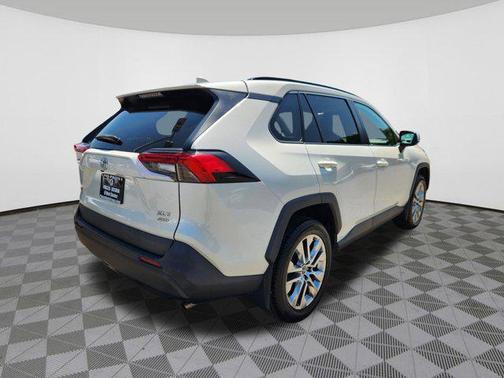 2021 Toyota RAV4 XLE Premium