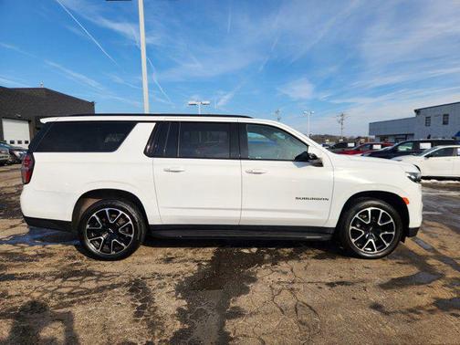 2021 Chevrolet Suburban RST