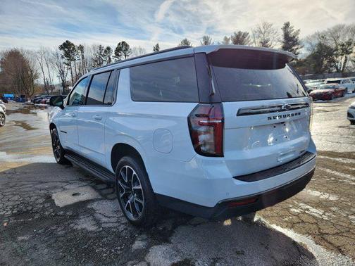 2021 Chevrolet Suburban RST