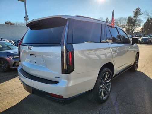 2023 Cadillac Escalade Sport