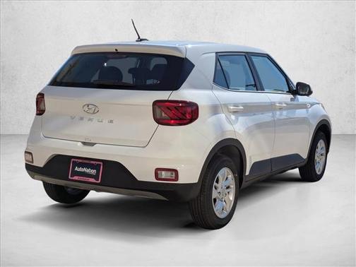 2026 Hyundai VENUE SE