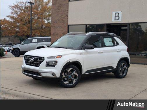 2026 Hyundai VENUE SEL w/Two-Tone Roof
