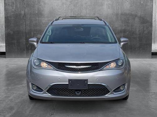 2018 Chrysler Pacifica Touring-L