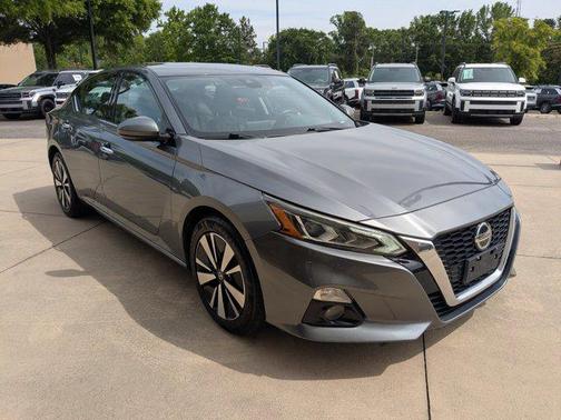 Gun Metallic 2020 Nissan Altima 2.5 SL