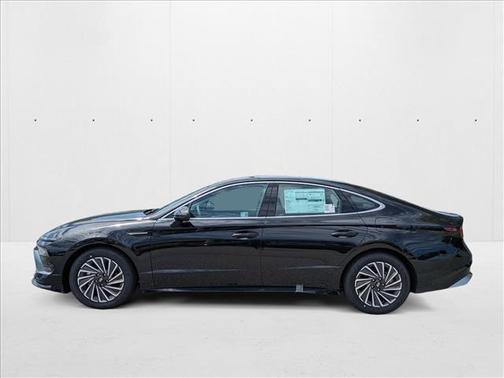 2025 Hyundai SONATA Hybrid SE