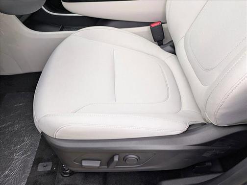 Shimmering Silver 2026 Hyundai TUCSON Hybrid SEL