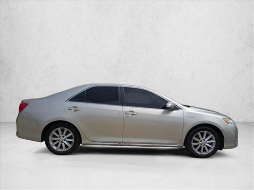 2013 Toyota Camry Hybrid XLE