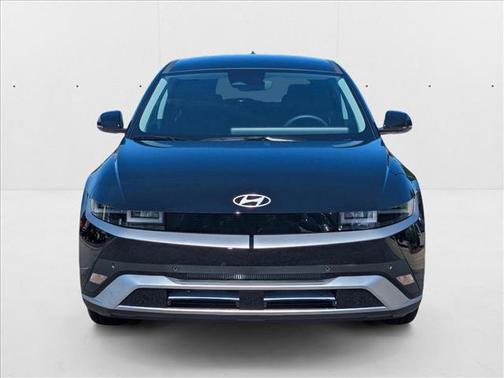 2025 Hyundai IONIQ 5 SE Standard Range