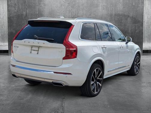 2021 Volvo XC90 Recharge Plug-In Hybrid T8 Inscription Expression 7 Passenger