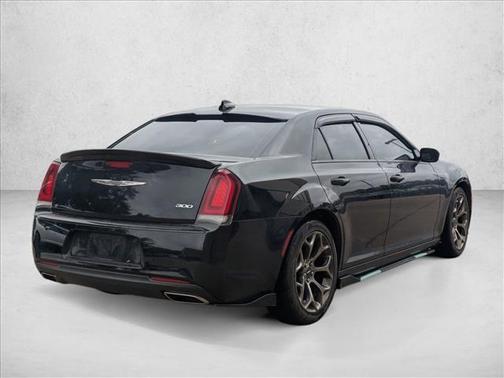 2018 Chrysler 300 Touring