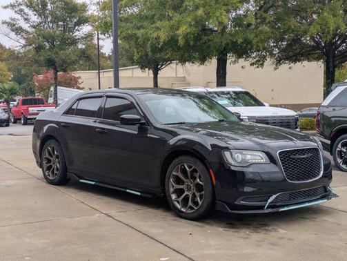 2018 Chrysler 300 Touring